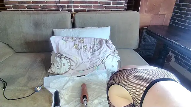 HotBaby666 online show from September 20, 9:02 pm