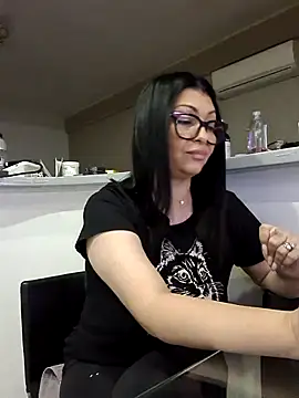 Milf Abigail online show from September 18, 3:49 am