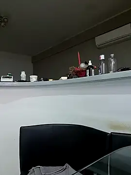 Milf Abigail online show from November 12, 5:27 am