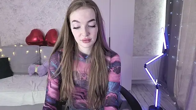 LissaCain online show from April 17, 3:08 am