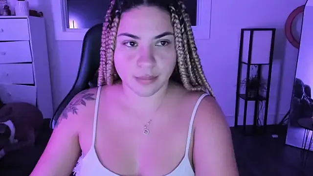 MelSaunders online show from October 28, 4:07 am