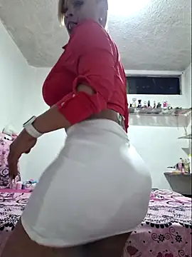 Snapshot of gatadeojosclaros chatting on October 26, 2:18 am gatadeojosclaros online show from October 26, 2:18 am