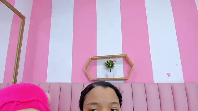 ISABELLA 020 online show from February 10, 12:19 pm