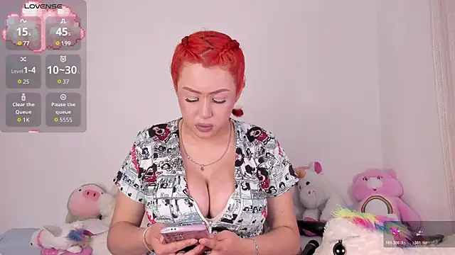 Snapshot of Yuna_Hot chatting on October 18, 6:27 am Yuna Hot online show from October 18, 6:27 am