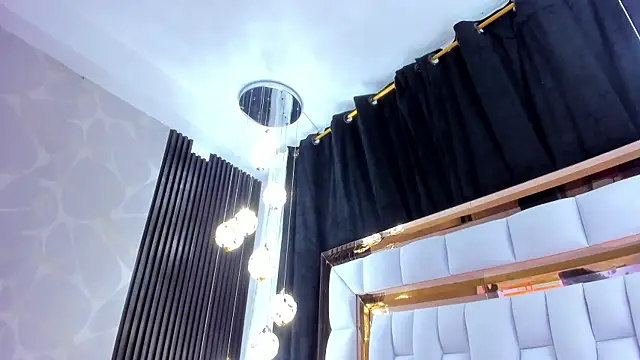 SarayRoyse online show from December 5, 7:26 pm