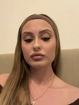 Sweet  Milly online show from March 18, 4:45 pm