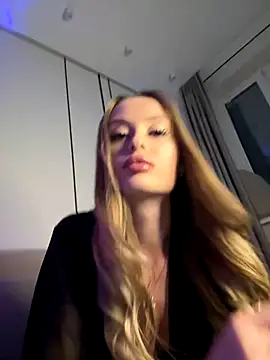 Sweet  Milly online show from October 24, 2:46 pm