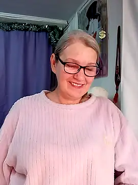 irinamaux online show from January 9, 7:13 am