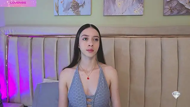 sophiia grey 1 online show from November 12, 8:40 pm