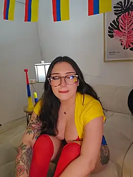 freya bella  online show from July 4, 5:25 am