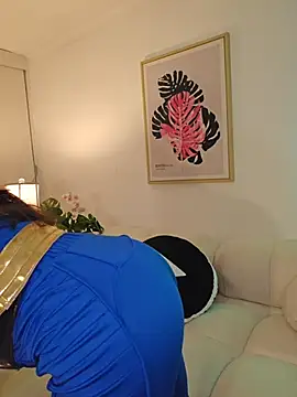 freya bella  online show from March 12, 7:33 am