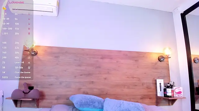 DeboraEvans online show from October 1, 5:29 pm