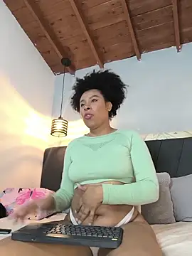 EmmilyBrant online show from February 16, 11:54 am