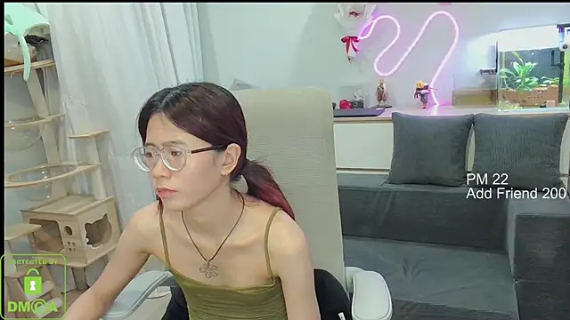 littlemiilk online show from June 10, 10:14 am