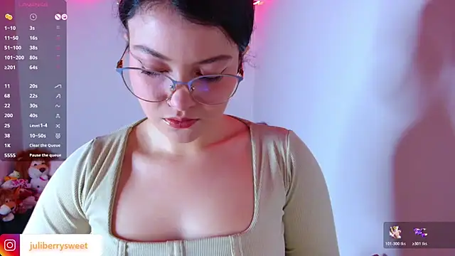 juli05star20 online show from November 18, 1:06 am