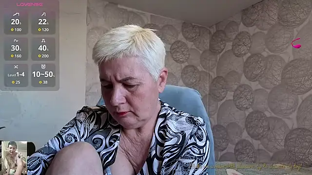 NicoleOlla online show from October 19, 2:02 am