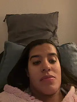 EmelyRogers online show from December 3, 6:54 pm