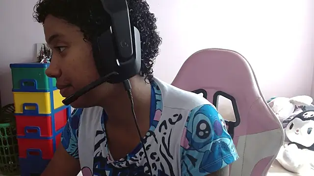 TiffanyRoouse online show from November 29, 2:32 pm