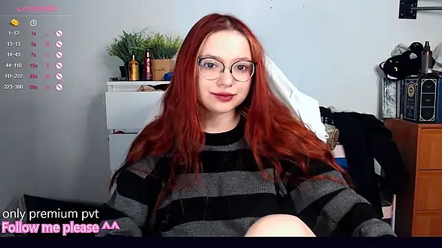 me  hanna online show from October 12, 10:12 pm