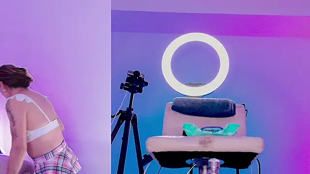 Angelst   online show from April 16, 1:28 am