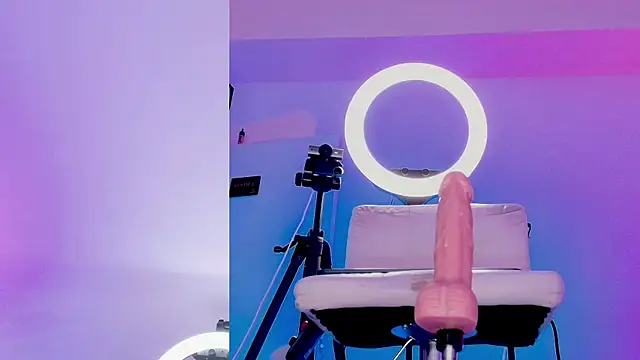 Angelst   online show from April 12, 7:55 am