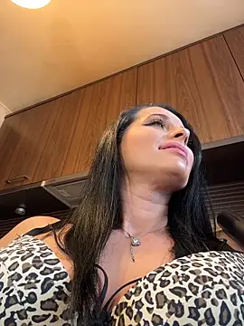 Hotmomcheckk  online show from March 20, 2:00 pm