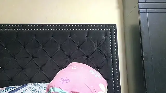 TatianaSantodomingo online show from July 11, 6:24 am