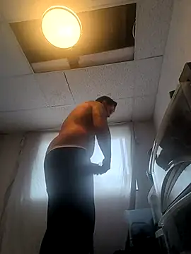 Armyexhibitionistvet online show from April 22, 5:43 pm