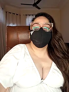 SEXY-Sardarni online show from April 10, 7:47 am