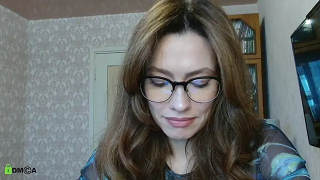 alicia spicy online show from February 6, 5:00 am