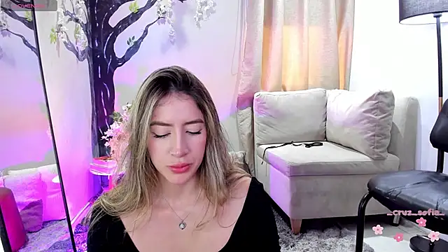  AlejaCruz  online show from March 27, 7:03 pm