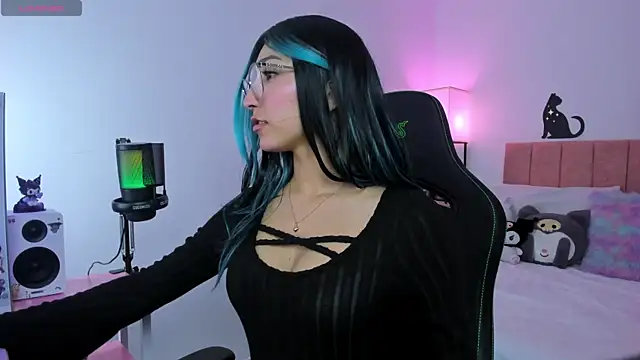 MarianaBranzz online show from September 15, 10:39 pm