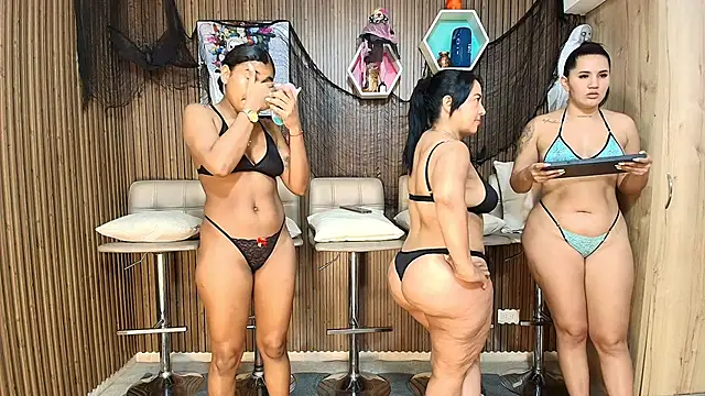 canelasquirt online show from October 14, 11:13 am