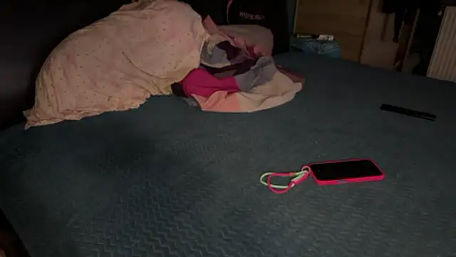 BonnieAndClyd online show from January 5, 7:17 pm