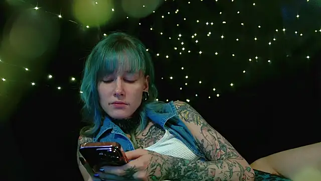 Littlespacemouse online show from December 1, 9:13 am