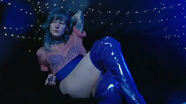 Littlespacemouse online show from November 30, 9:02 am