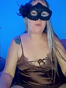 titiasexy online show from January 8, 3:49 pm