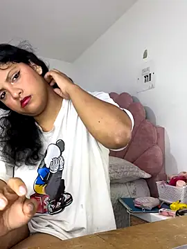 Snapshot of tati__22 chatting on September 17, 5:44 pm tati  22 online show from September 17, 5:44 pm