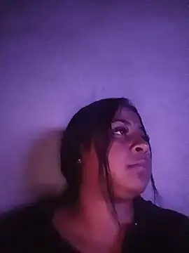 Giselabrunette25 online show from May 19, 1:56 am
