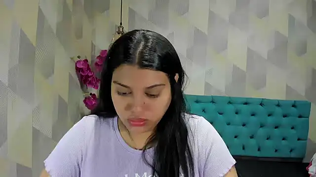 LindaBreeS online show from October 2, 3:39 pm