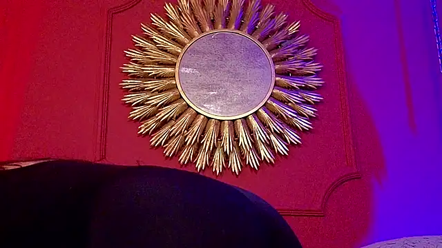 Julieta Russell online show from October 8, 12:09 pm