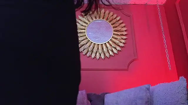 Julieta Russell online show from November 8, 12:32 pm