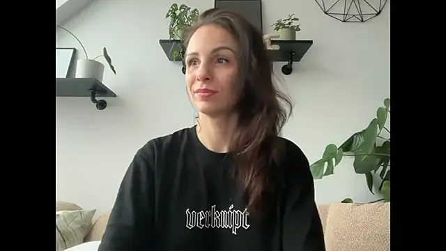 Mary Wet online show from November 21, 1:02 pm