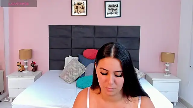 MadisonJenner online show from December 1, 2:09 pm