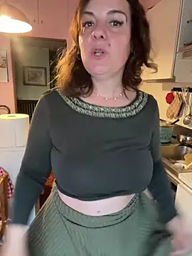 Sunbelxx online show from May 6, 7:45 am
