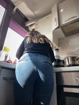 HotXMom online show from March 20, 7:57 am