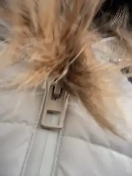 Snapshot of HotXMom chatting on October 8, 5:56 am HotXMom online show from October 8, 5:56 am