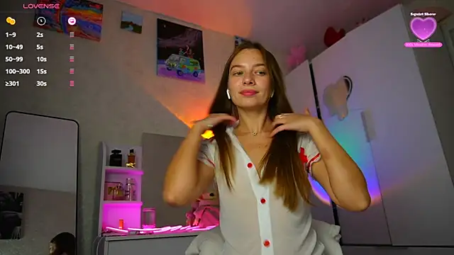 Snapshot of soffy__kisss chatting on September 25, 3:22 pm soffy  kisss online show from September 25, 3:22 pm