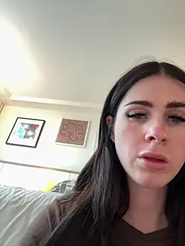 aus queen online show from February 19, 10:30 pm