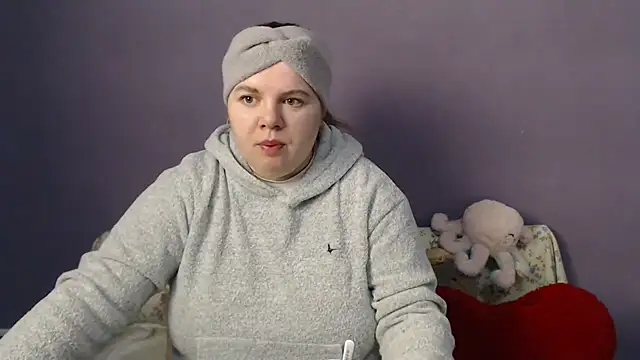 so shy online show from February 16, 7:52 am